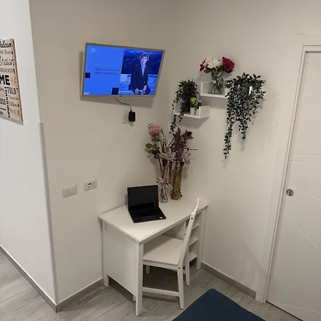 Quartiere San Giovanni Nest A 1500 Mt Dal Colosseo Dom wakacyjny *