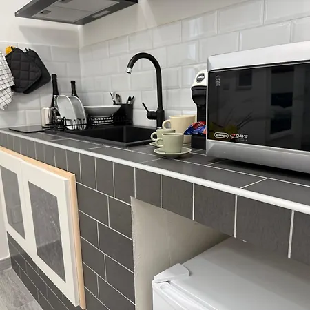 Dom wakacyjny Quartiere San Giovanni Nest A 1500 Mt Dal Colosseo Rzym