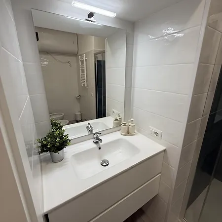 Quartiere San Giovanni Nest A 1500 Mt Dal Colosseo Dom wakacyjny Rzym